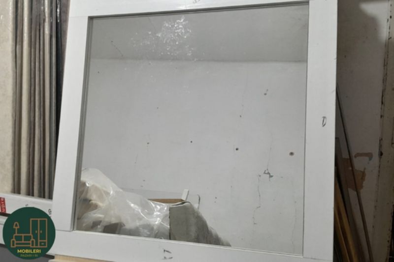 Pasqyre 80x80 per shtepi tirane, pasqyre katrore moderne, pasqyre dekorative per sallon, pasqyre muri me kornize, mobilje dekorative per interier, pasqyre per dhome gjumi, pasqyre elegante per hyrje, pasqyre per arredim modern, dekor shtepie tirane