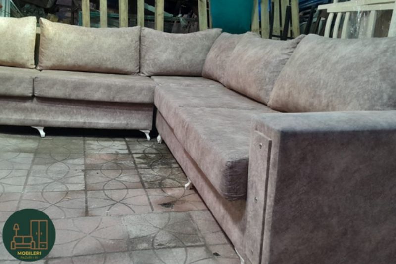 Kend dhome modern tirane, kend salloni me 6 jasteke, mobilje ndenje per ambient familjar, kend i madh per sallon, mobilje komfort per shtepi, kend me pufe tirane, mobilje per dhome ndenje moderne, kend i bute per ambient te madh